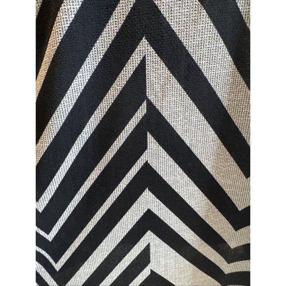 Artex Fasions long sleeves tunic small md in Canada Black Grey zig zag - Picture 8 of 10